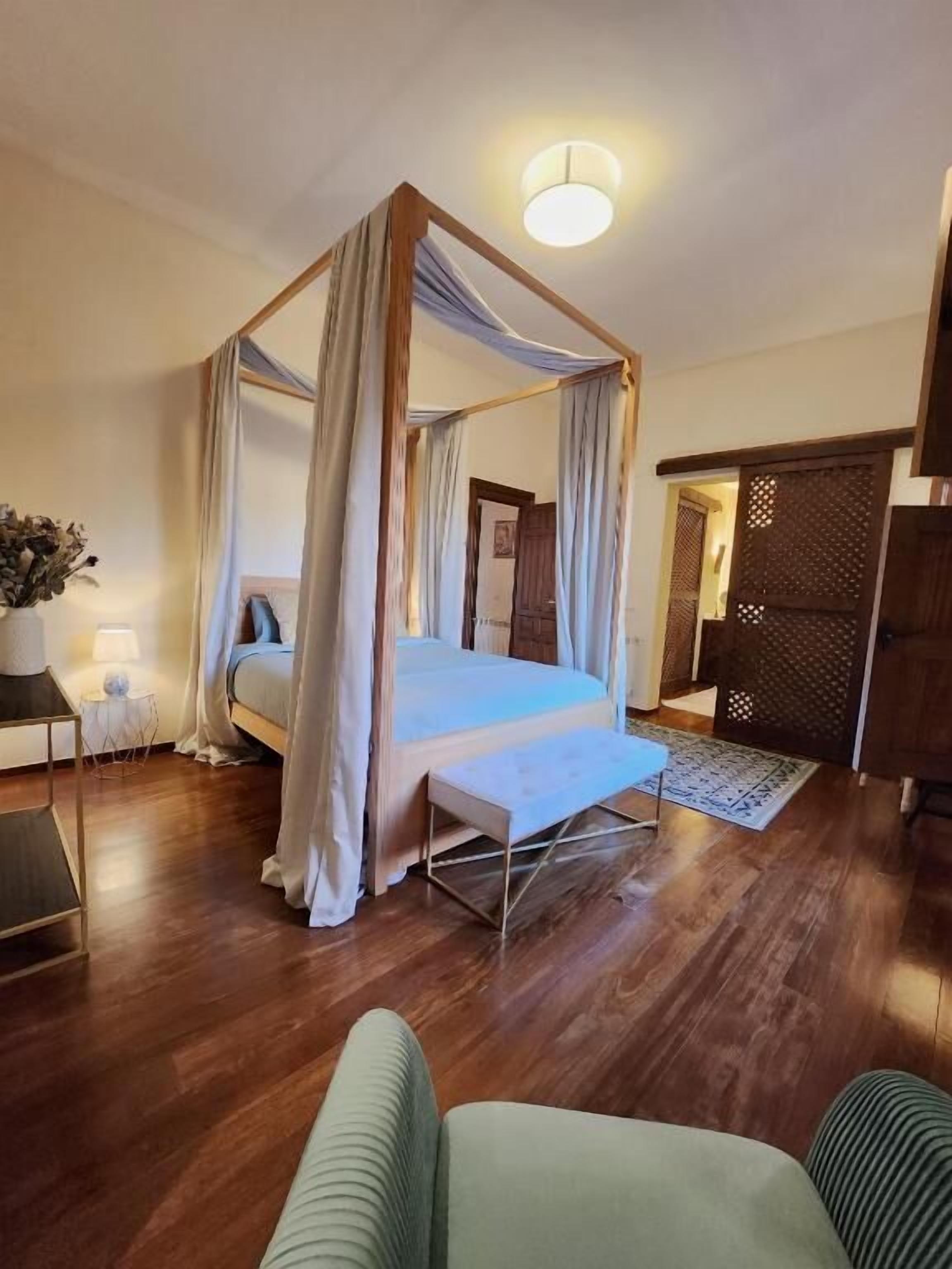 Deluxe suite, balkon, uitzicht op tuin | Gratis wifi