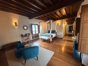 Ropa de cama de alta calidad, cunas, wifi gratis y ropa de cama 