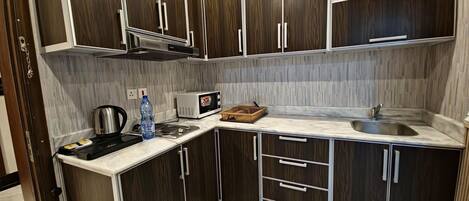Fridge, microwave, oven