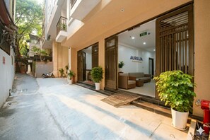 Front of property - Aurelia Aparthotel Hanoi (Hanoi)