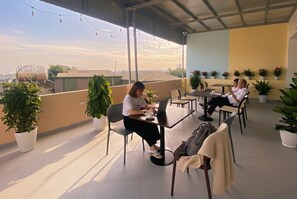 Terrace/patio - Aurelia Aparthotel Hanoi (Hanoi)