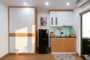 Exclusive Studio | Private kitchen | Full-sized fridge, stovetop, cookware/dishes/utensils - Aurelia Aparthotel Hanoi (Hanoi)