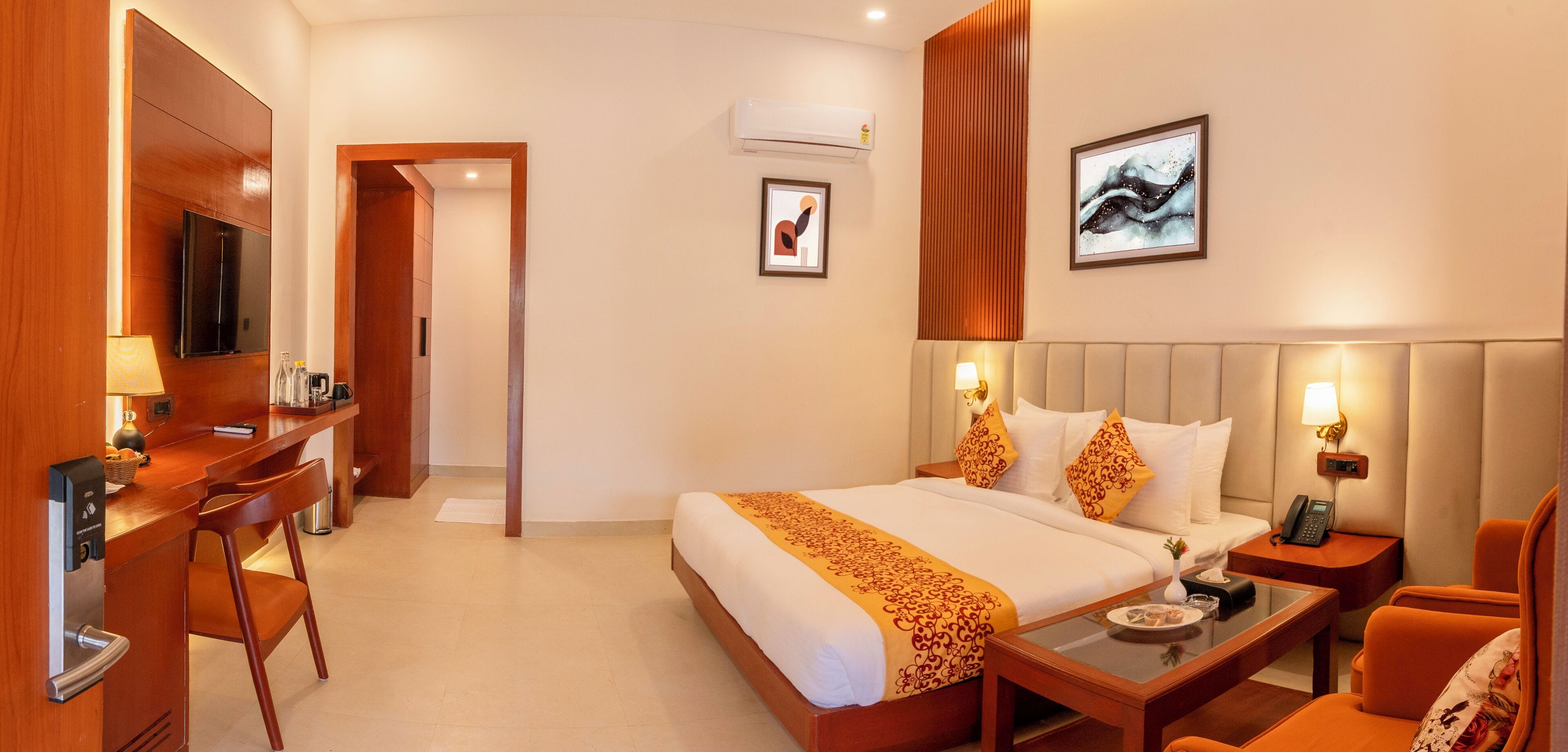 Desk, laptop workspace, free WiFi