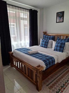 ดีลักซ์อพาร์ทเมนท์, ระเบียง, วิวเมือง | Wi-Fi ฟรี