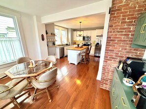 Private kitchen - Home on Elk Creek (Millheim)