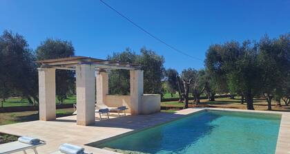 Lovely 4 bed 3 bathroom country house & pool Prime location near Ceglie & Ostuni