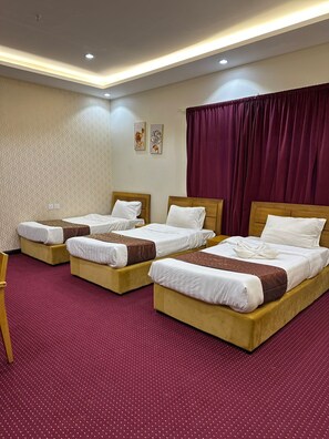 Triple Room | In-room safe, free WiFi - Almaghreby hotel 2 (Madinah)