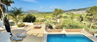 Fantastic villa with breathtaking sea views