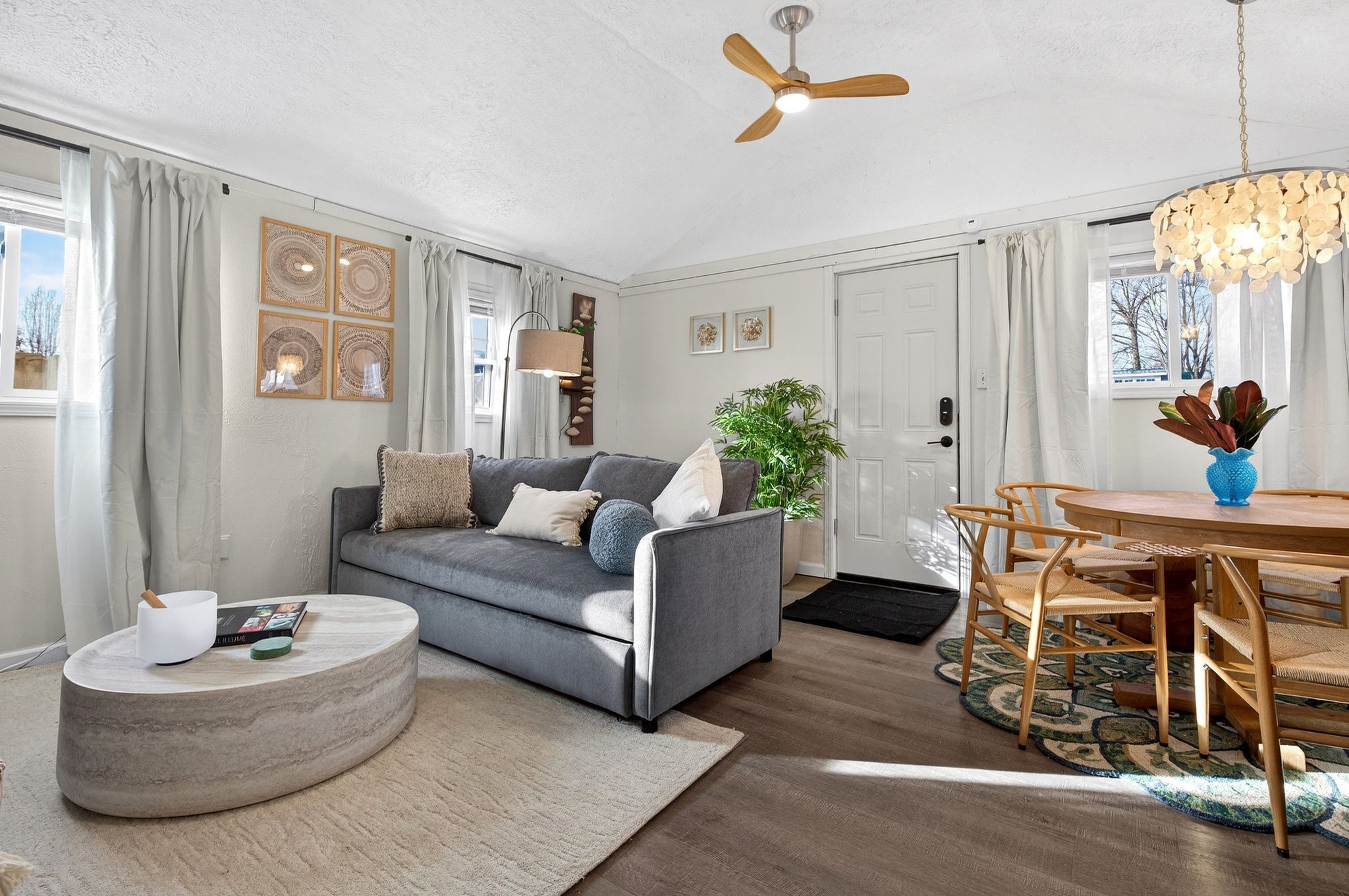 Smart-tv en een open haard