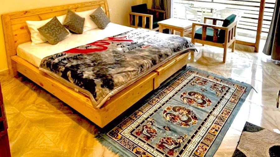 Hotel Kesri paradise