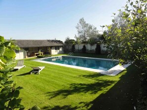 Pool - Idyllic Cotswold Farmhouse (Chipping Norton)