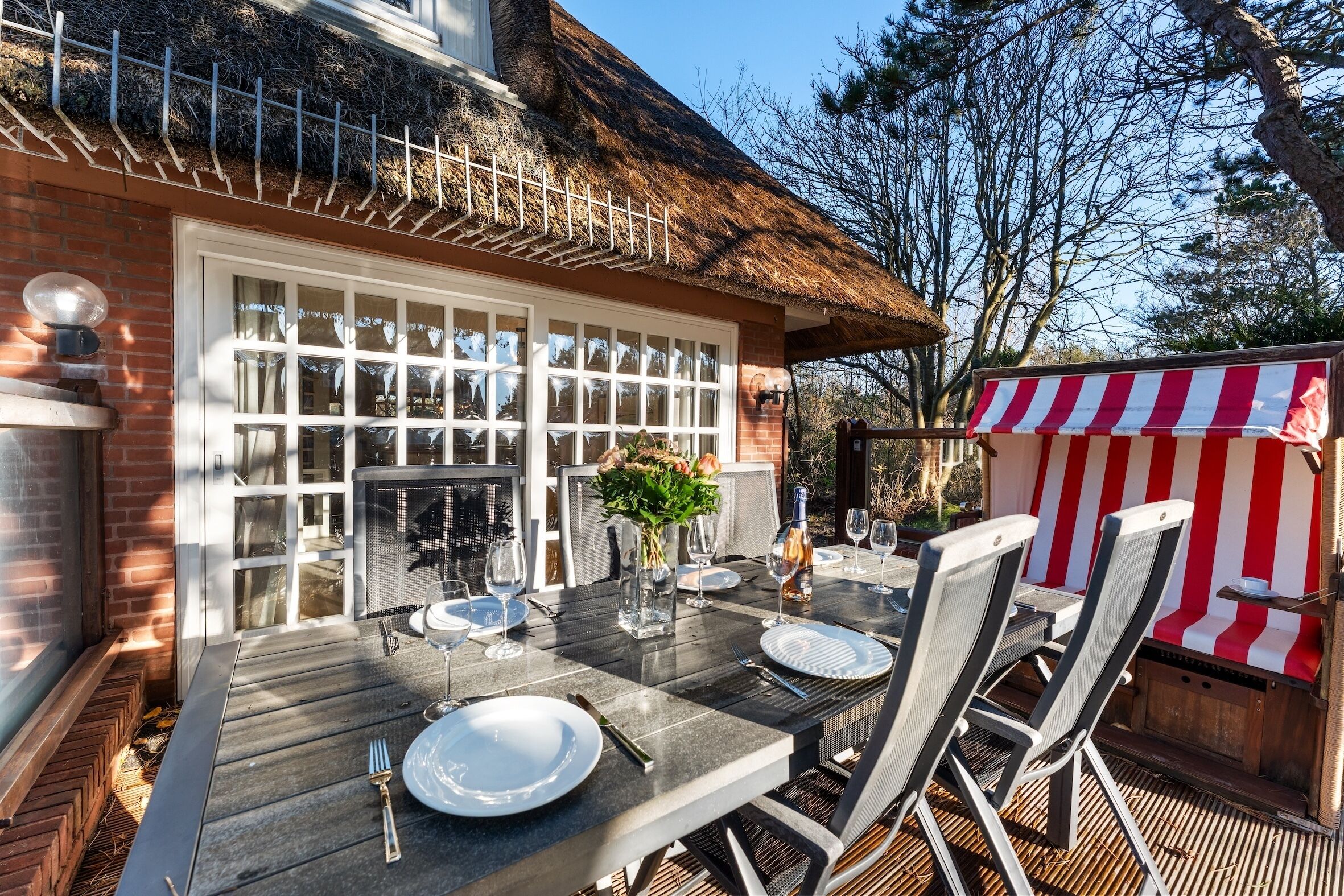 تناول الطعام بالخارج