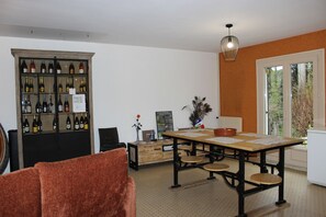 Bar (in der Unterkunft)