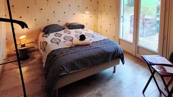 Fer et planche Ă repasser, Wi-Fi gratuit, draps fournis