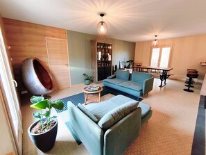 TV - Quiet bedroom, shared kitchen, living room, bathroom, jucuzzi Absolute peace and quiet (Lindry)