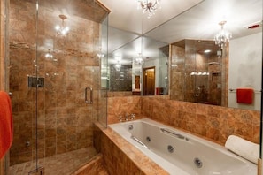 Condo, 5 Bedrooms | Bathroom - Strawberry Park #604 5 Bedroom Condo (Avon)