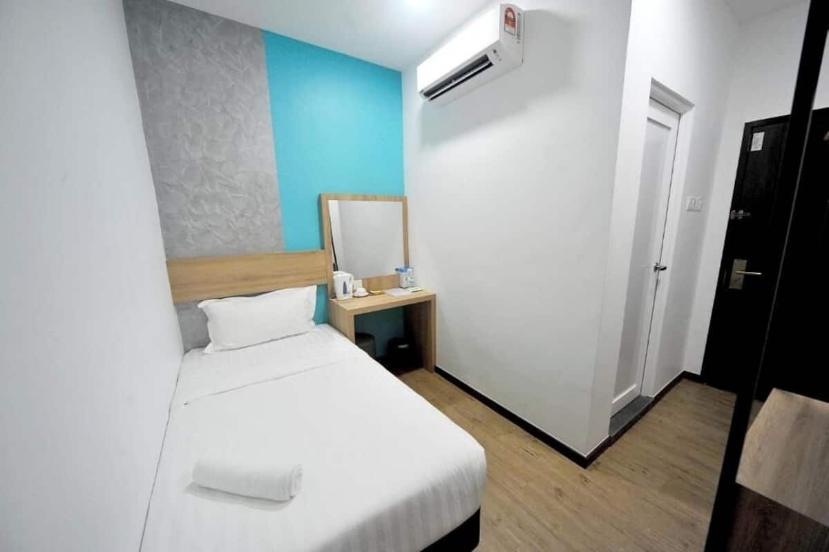 مكواة/لوح كي وواي فاي مجانًا