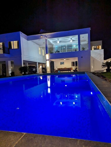 Casa Playa Eugen / Pool // 100% Eco-Friendly Luxury Villa Right on the Beach