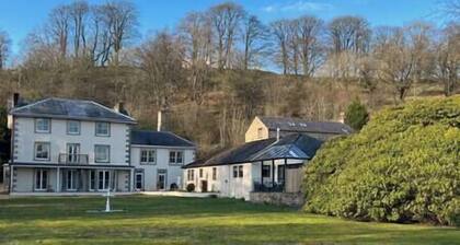 Lovelady Shield• Countryside Retreat• Garden• Free Wi-Fi• Ideal for Large Groups