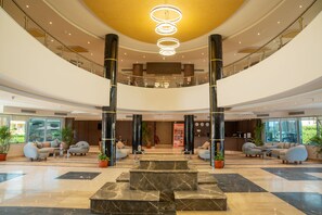Lobby sitting area - Vintro Inn - Nozha Aqua Park (Ras Sudr)