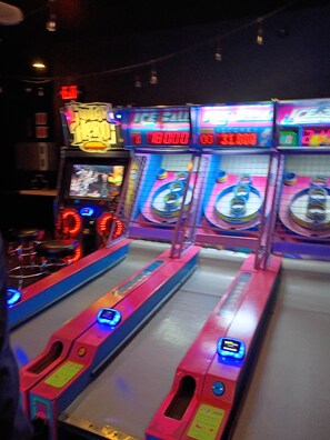 Miscellaneous - Charming private sleeping room near trails in fabulous downtown Cedar Falls (Cedar Falls)