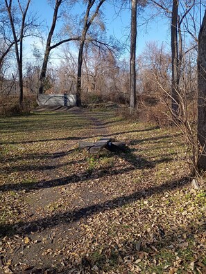 Miscellaneous - Charming private sleeping room near trails in fabulous downtown Cedar Falls (Cedar Falls)