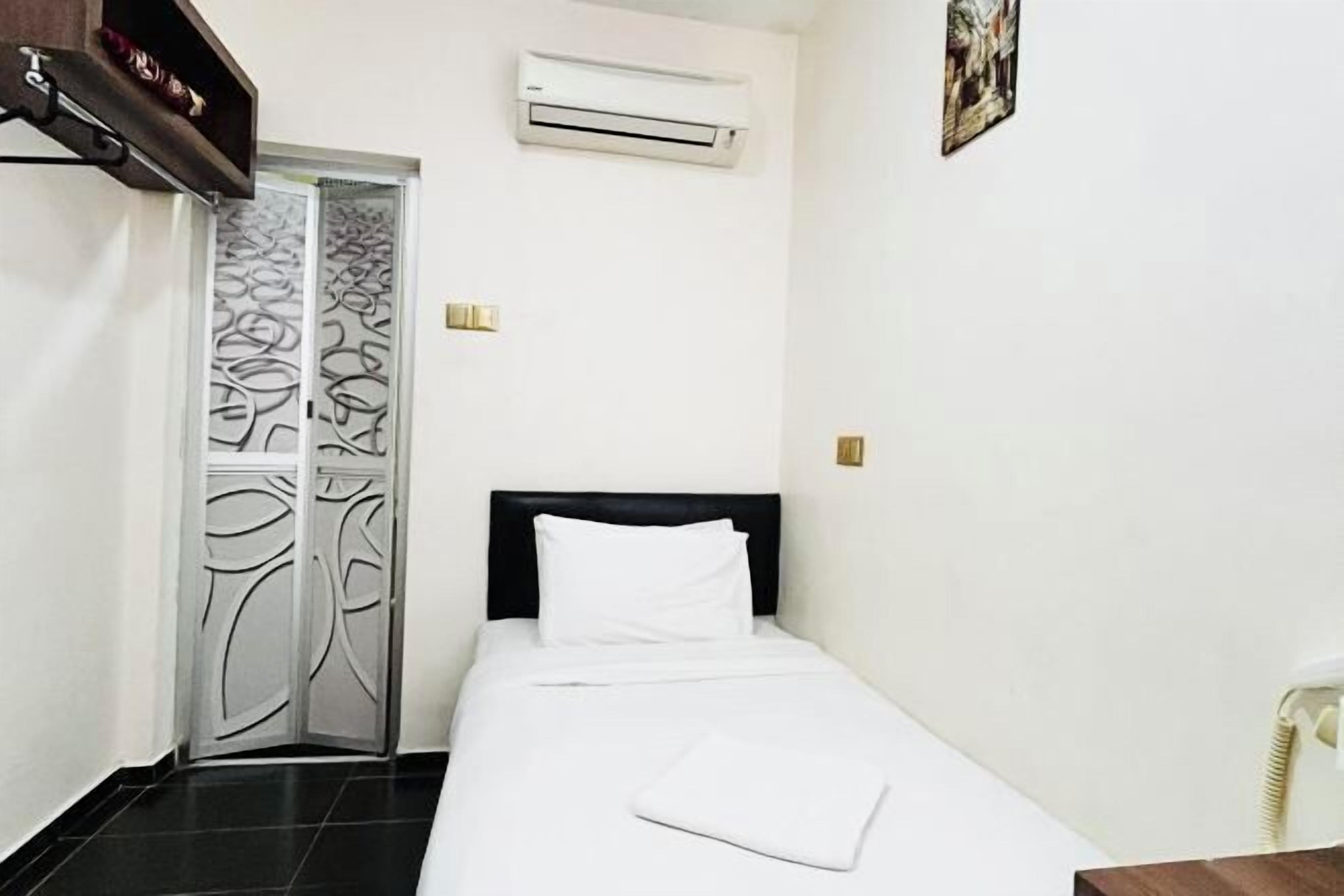 Seterika/papan seterika, Wi-fi percuma 