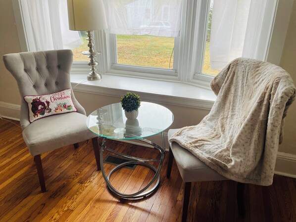 Interior - Spacious 2-Bedroom Near Elkins Park Transit (Elkins Park)