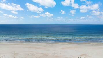 Plage Ă proximitĂ©, sable blanc, pĂȘche sur place