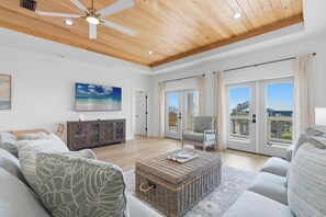 Living area - Beach House - Walking on Water by PHG (St. George Island)