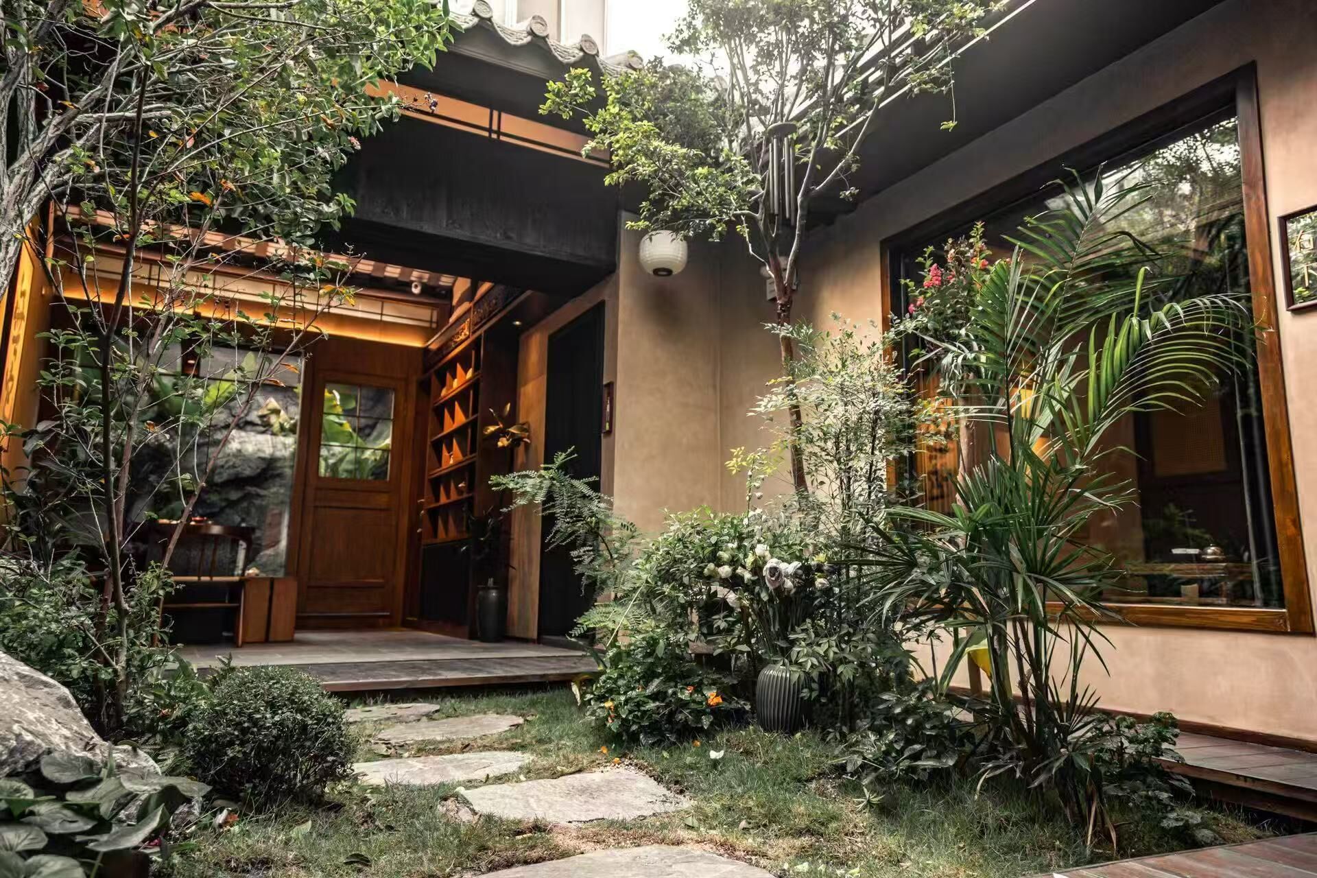 Traditional Suite, Courtyard View | Courtyard view