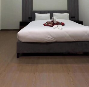 Deluxe Double Room, Mountain View - Seven Peaks Resort (Naran)