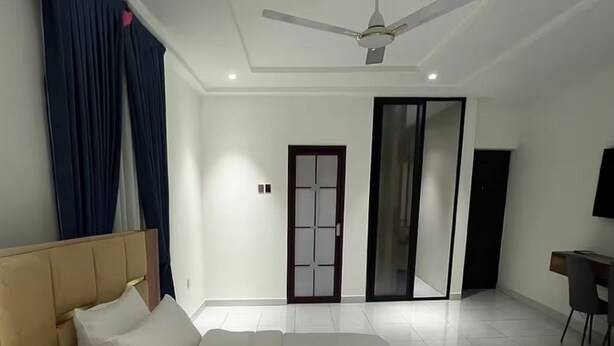 Room - Spacious 5-bedroom apartment in serene Haatso Atomic Road with AC (Haatso)