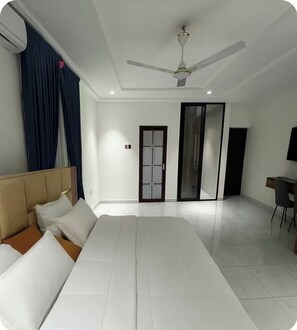 Unclassified image, 4 of 15, button - Spacious 5-bedroom apartment in serene Haatso Atomic Road with AC (Haatso)