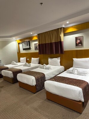 خزنة داخل الغرفة وواي فاي مجانًا