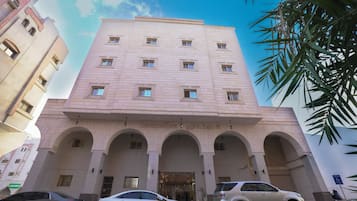 ด้านหน้าที่พัก