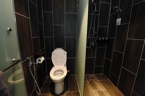 Slippers, toilet paper