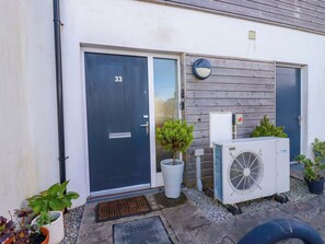 Property grounds - 33 FORDH TOBMEN, romantic, character holiday cottage in St Agnes (St. Agnes)