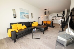 Fernseher, Stereoanlage
