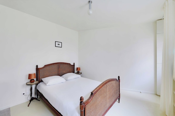 1 bedroom, iron/ironing board, bed sheets - Cozy Studio 2P - Montmartre (Paris)