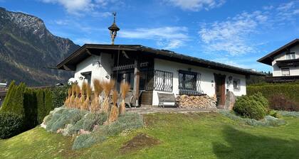 Cozy Holiday Home With Mountain Views