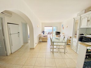 Interior - Apartment in Roses, near beach, includes parking (Roses)