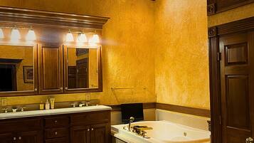 淋浴设施、吹风机、毛巾、肥皂