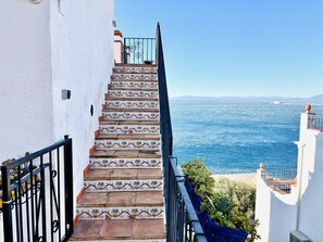 Property grounds - Elegant townhouse for 6 with air conditioning in Roses (Roses)