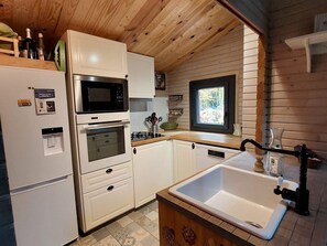 Private kitchen - Peaceful countryside stay in the heart of Gâtinais (Bazoches-sur-le-Betz)