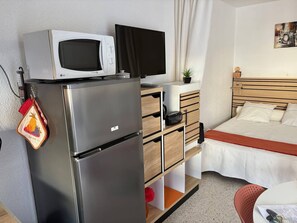 Wheelchair access - Air-conditioned studio near the thermal baths (Balaruc-les-Bains)