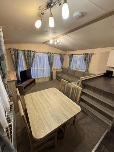 3 Bedroom, Lyons Oakfield, Towyn, Pets Welcome