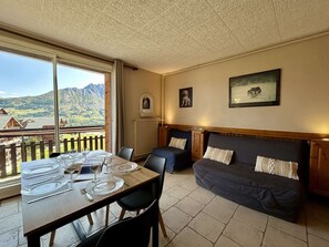 Interior - Studio for 4 on slopes with free WiFi (Le Dévoluy)