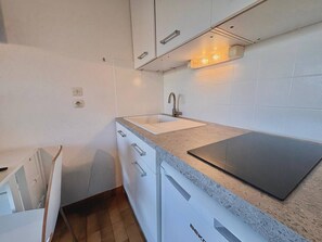 Microwave, coffee/tea maker