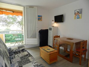 Room - Studio in Bormes-les-Mimosas with balcony and private parking (Bormes-les-Mimosas)